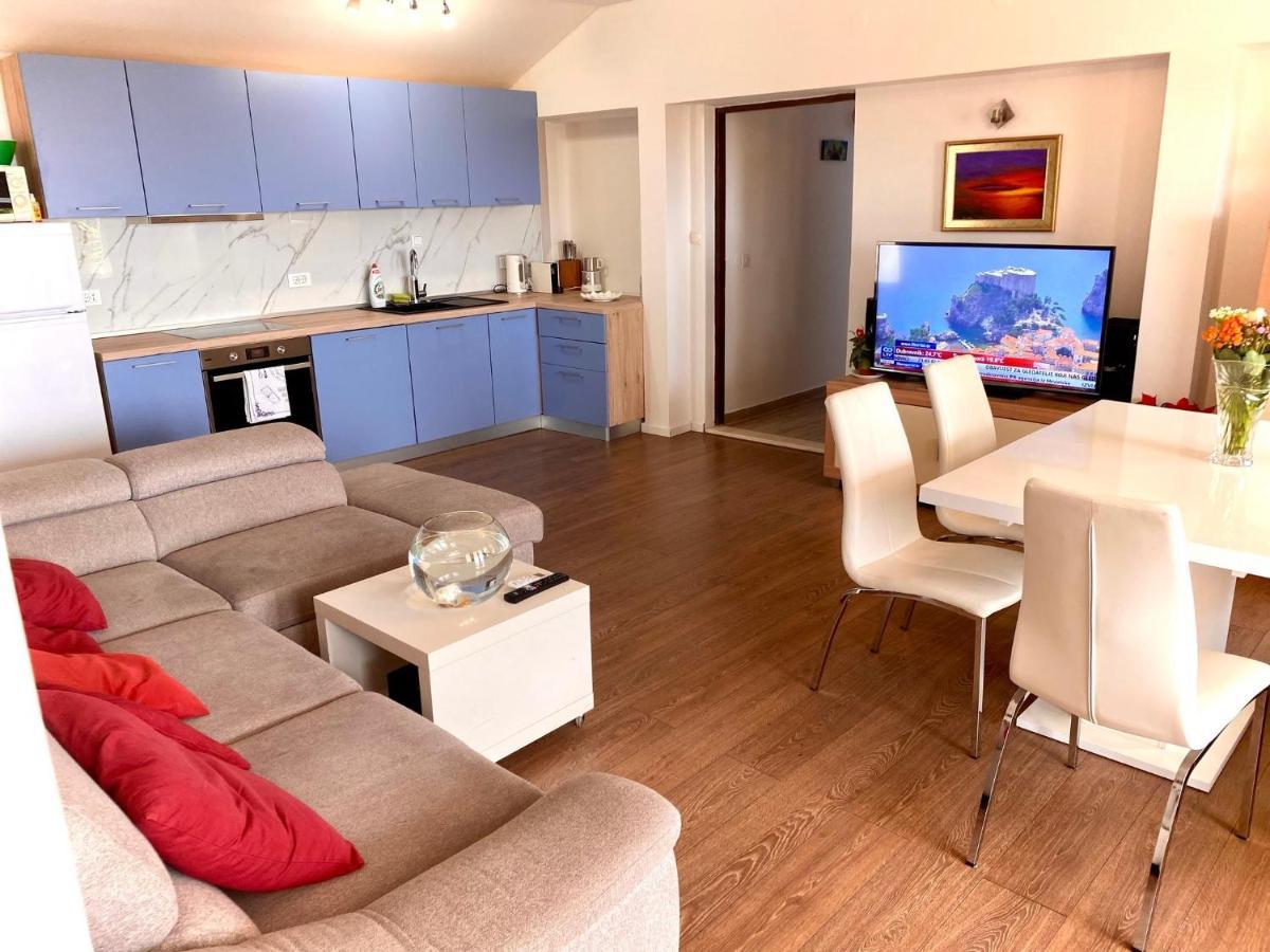 Noa Apartment
